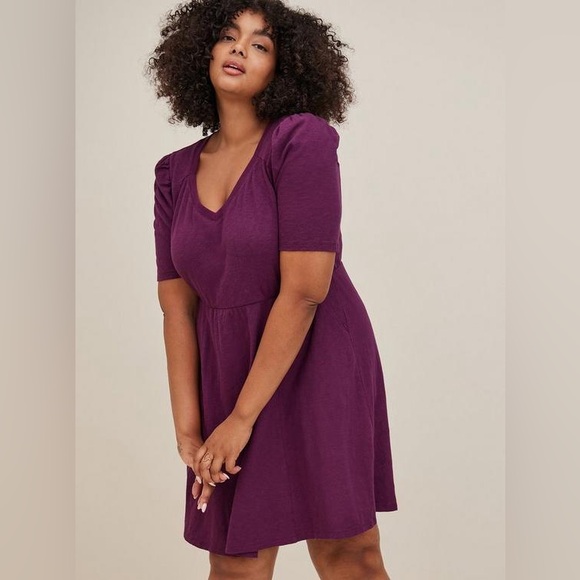 New NWT Torrid Plus Size 1 1X 14-16 Potent Purple Mini Puff Sleeve Skater Dress - Picture 2 of 6